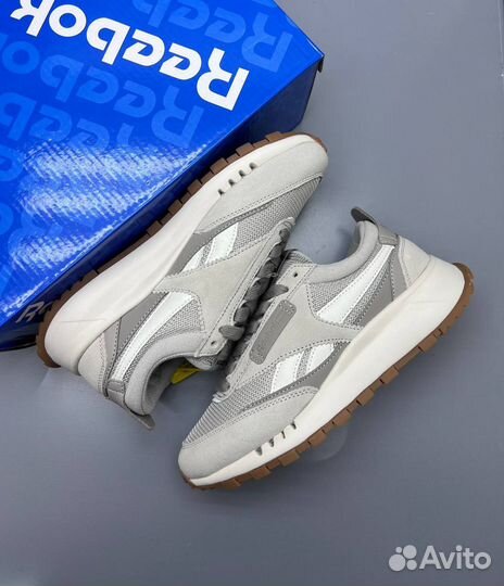 Кроссовки reebok classic женские