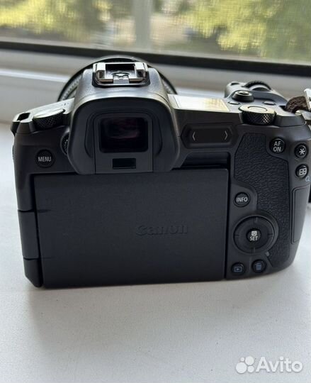 Камера Canon eos R