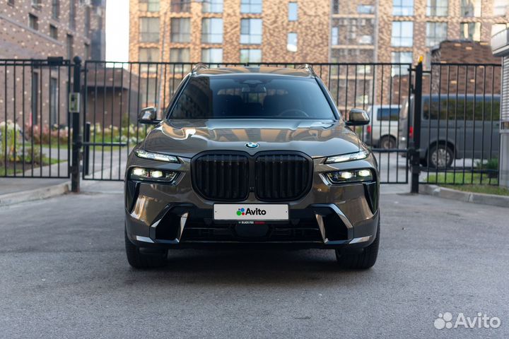 BMW X7 3.0 AT, 2023, 80 км