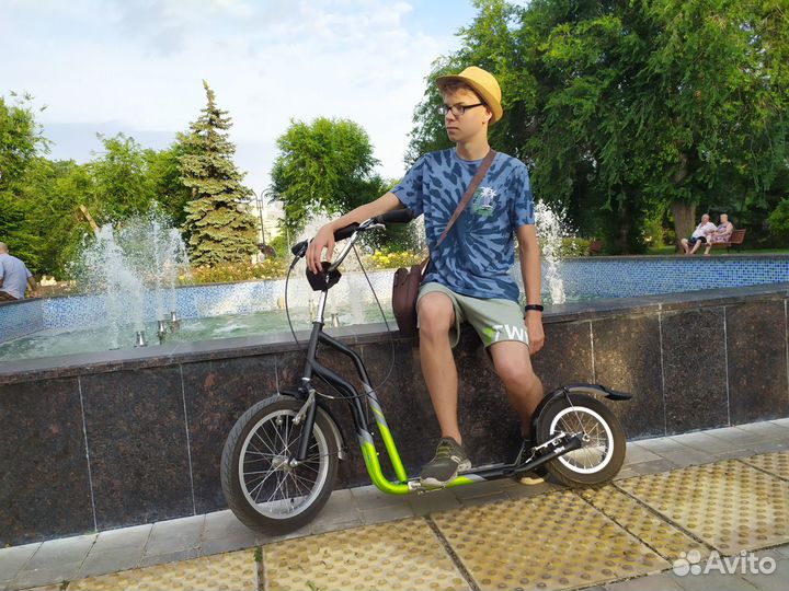 Самокат внедорожный