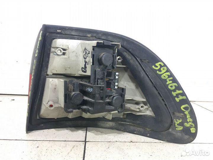 Фонарь задний левый наружный