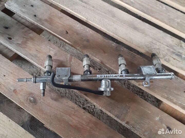 Форсунка топливная Ford Mondeo 3 1.8-2.0