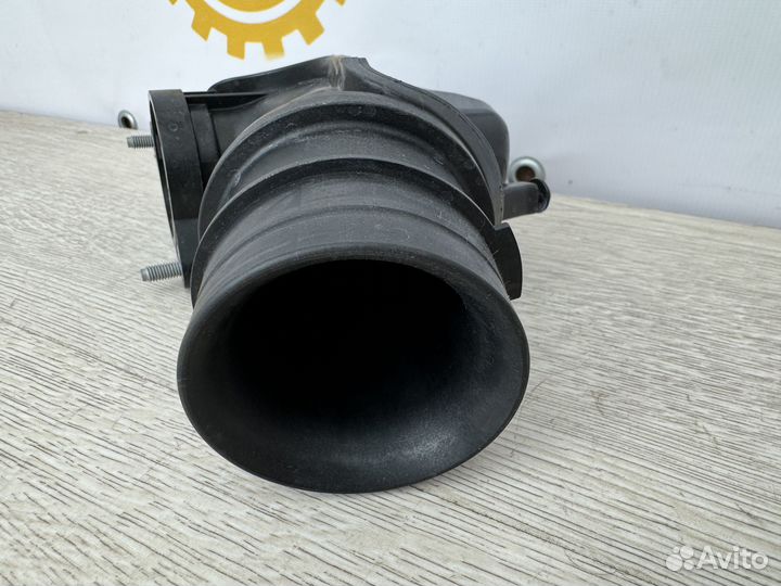 Патрубок воздушного фильтра Volkswagen T-Roc 2022