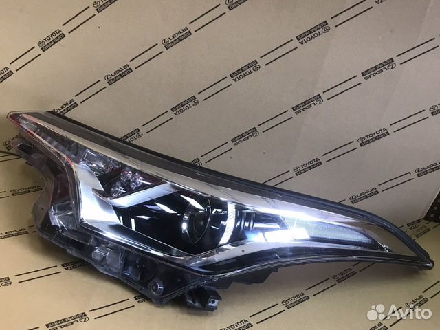 Фара левая toyota C-HR галогеновая