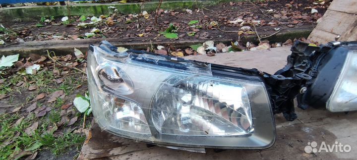 Фары передние forester sg5
