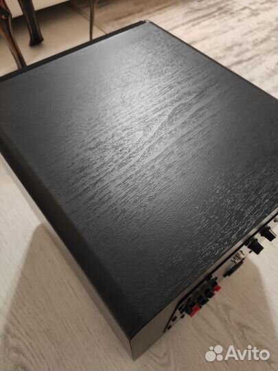 Сабвуфер Velodyne Impact 10