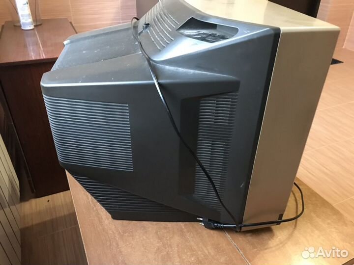 Продам телевизор LG