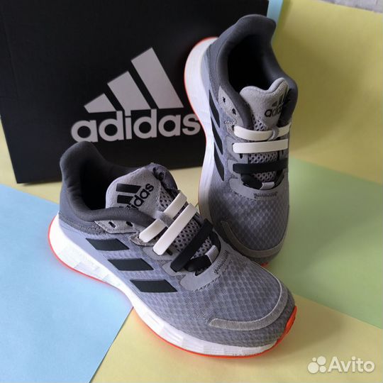 Кроссовки Adidas для мальчика 28 размер