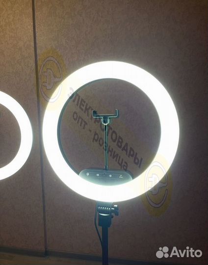 Кольцевая лампа 36 см + штатив в подарок