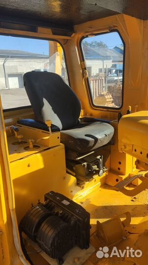 Komatsu D155A-1, 1996