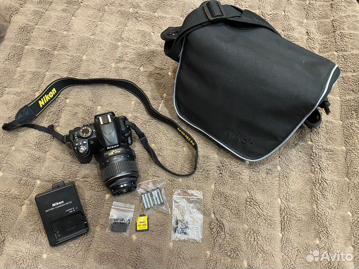 Зеркальный фотоаппарат Nikon d3100