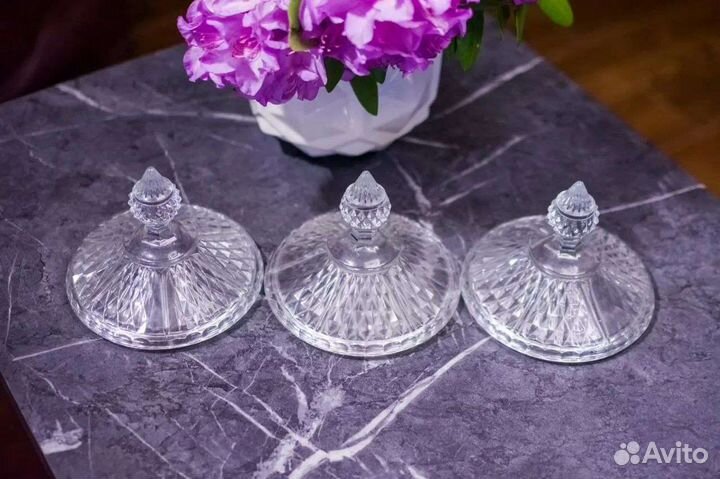 Хрустальные крышки для вазы