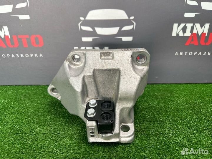 Кронштейн опоры двигателя(акпп) левый Kia Rio X