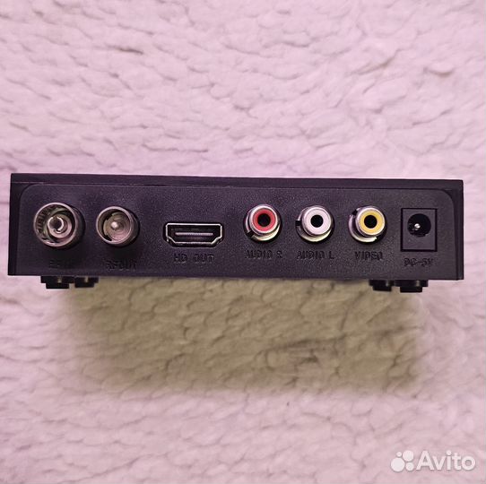 Цифровой тв приемник DVB-T2 hobbit unit LD