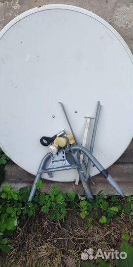 Спутниковая тарелка