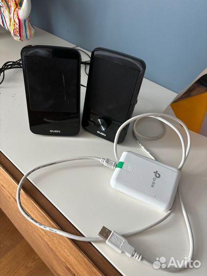 Колонки, штука для раздачи вай фай