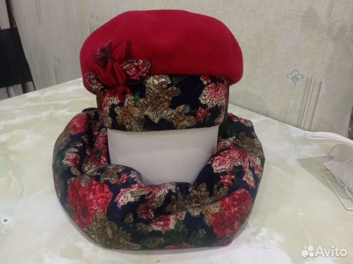 Берет женский и шарфик