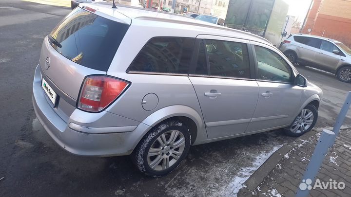 Opel Astra 1.6 МТ, 2011, 279 542 км