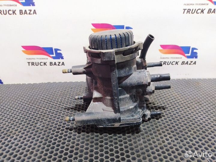 Кран управления тормозами прицепа