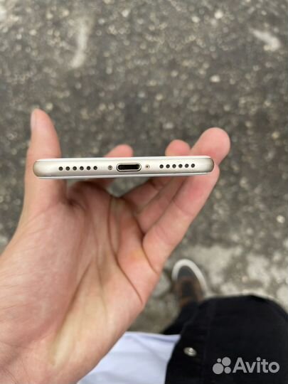 Телефон iPhone 7 128gb