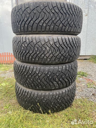 Dunlop SP Winter Ice 03 205/50 R17 93T