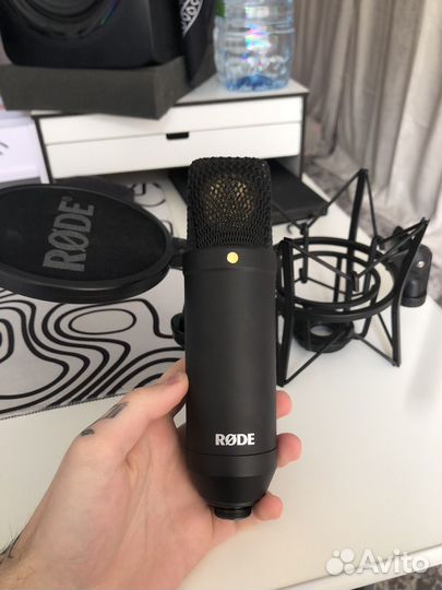 Студийный микрофон Rode nt-1 Kit