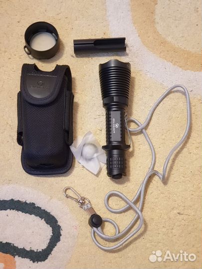Фонарь Olight M22 Warrior