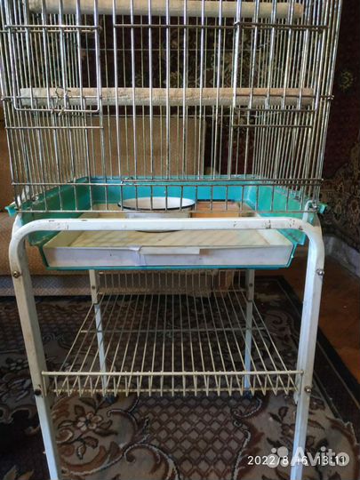 Клетка для крупного попугая с подставкой