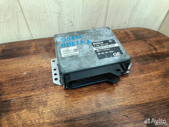 Блок управления Opel Omega 0261200376