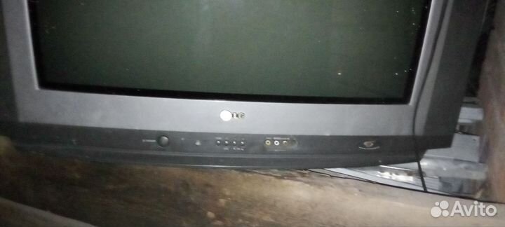 Телевизор LG и Panasonic диагональ 74