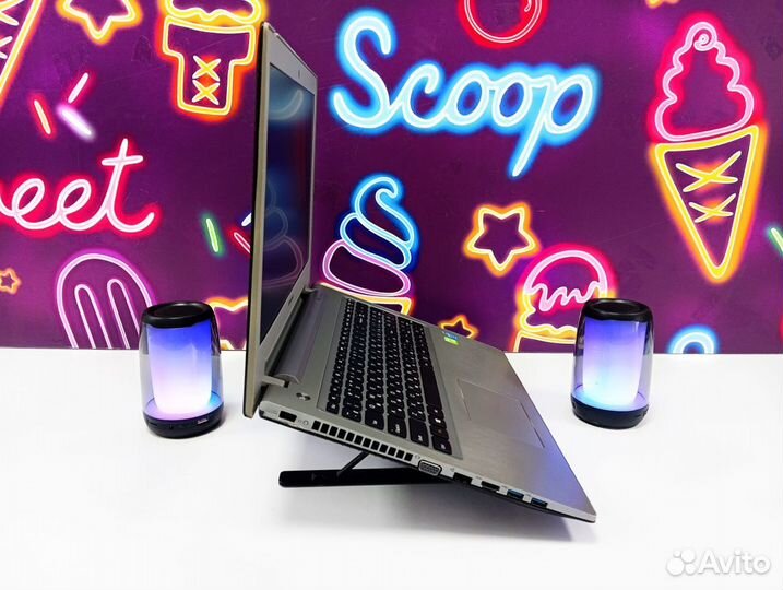 Ноутбук Lenovo i5 + Intel / 8Gb 480Gb