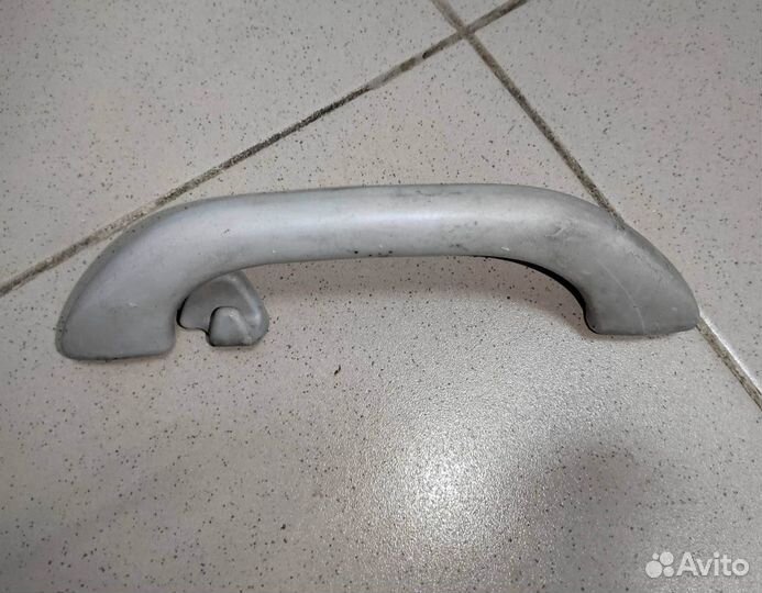 Ручка потолочная задняя правая VW Passat B5