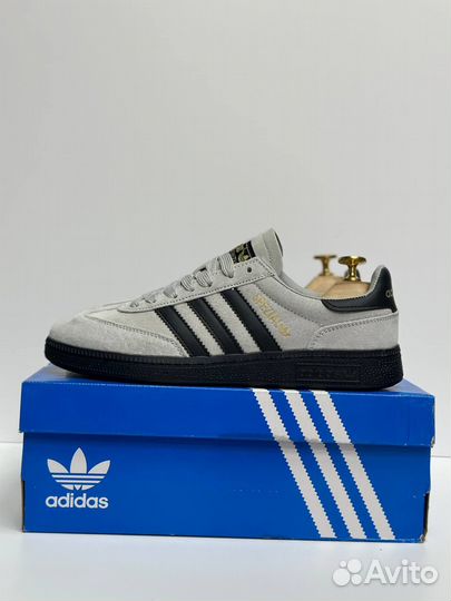 Кроссовки adidas spezial