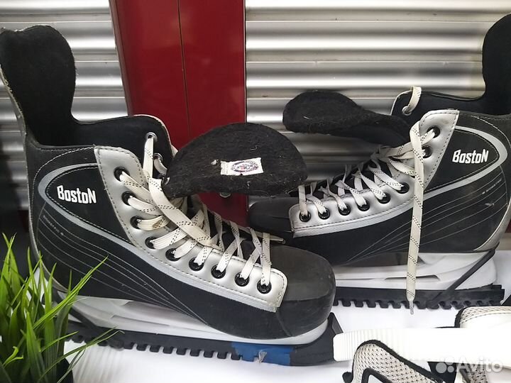 Коньки 41размер 43; 41-43: