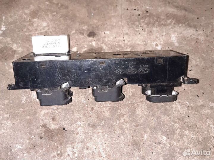 Блок управления стеклоподъемниками hyundai i30