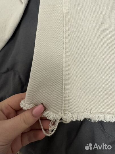 Джинсы клеш от колена