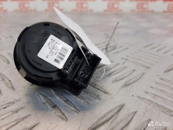 Кнопка (выключатель) Mini Cooper R56 2010