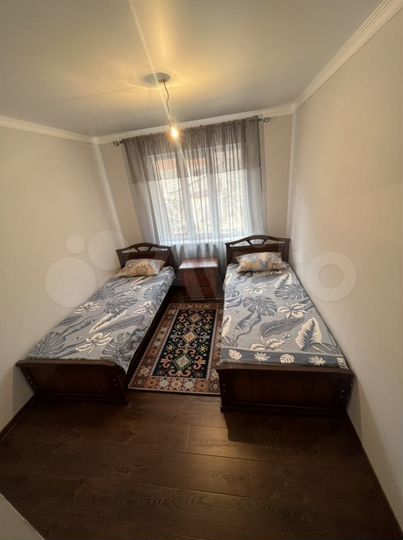 3-к. квартира, 80 м², 3/3 эт.