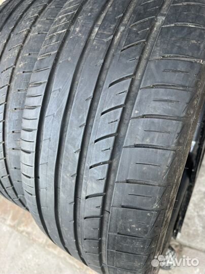 RoadX RXMotion H12 235/45 R19
