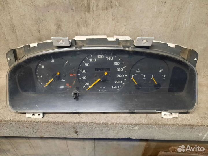 Панель приборов Mazda 626 GE 2.0 МКПП