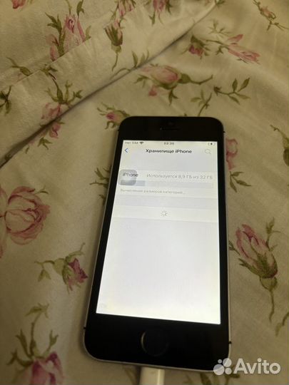 iPhone SE, 32 ГБ