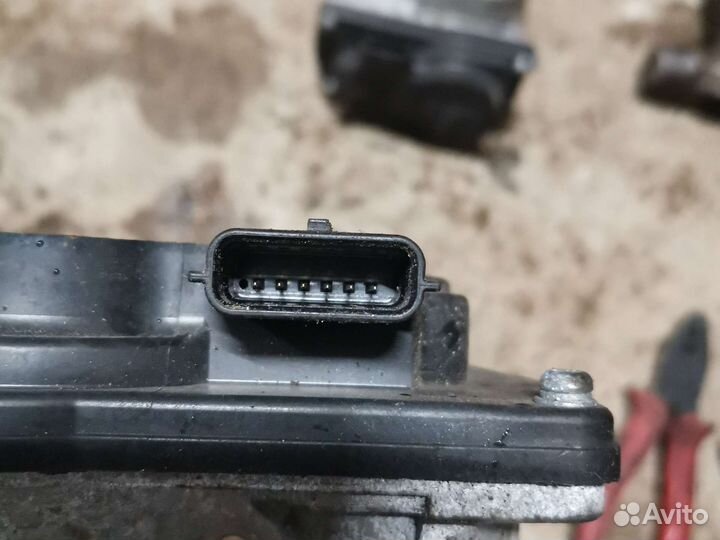 Дроссель Infiniti G25 EX25