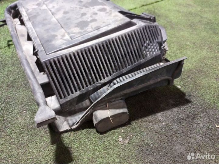 Фильтр салона левый Bmw 5-Series E39 M52B25 1997