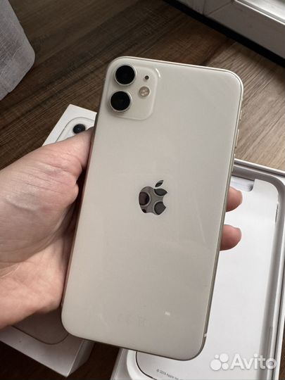 iPhone 11, 128 ГБ