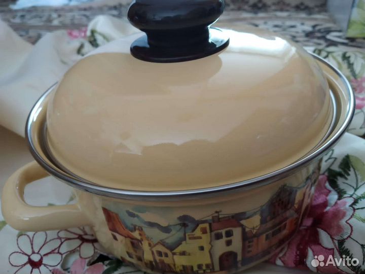 Набор кастрюль