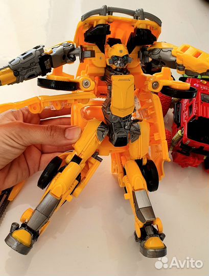 Робот трансформер бамбалби + машинки
