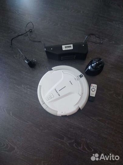 Робот пылесос