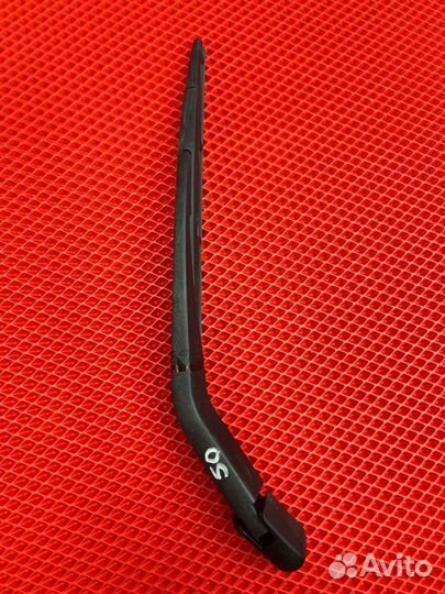 Поводок стеклоочистителя задний Nissan Note HE12