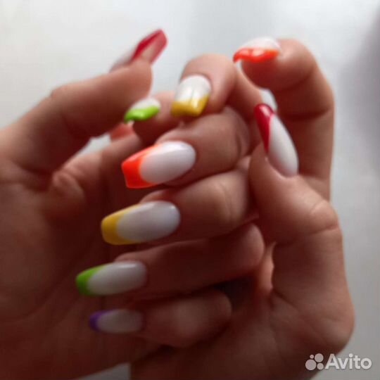 Наращ ногтей, гель лак, педикюр, парафинотерапия