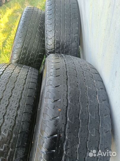 Bridgestone Dueler H/T 255/70 R16